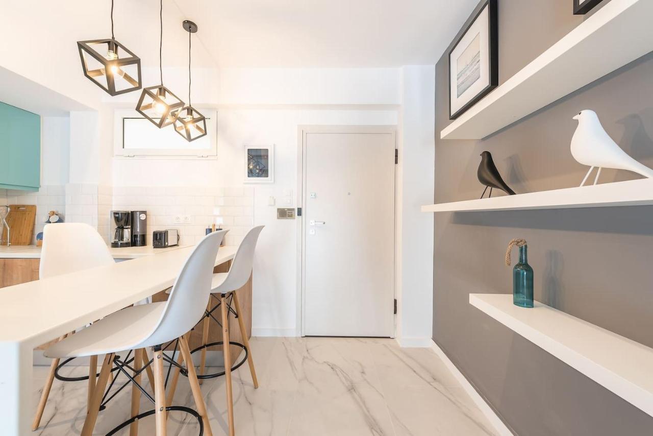 3 Mins Walking From Acropolis Apartment Атина Екстериор снимка