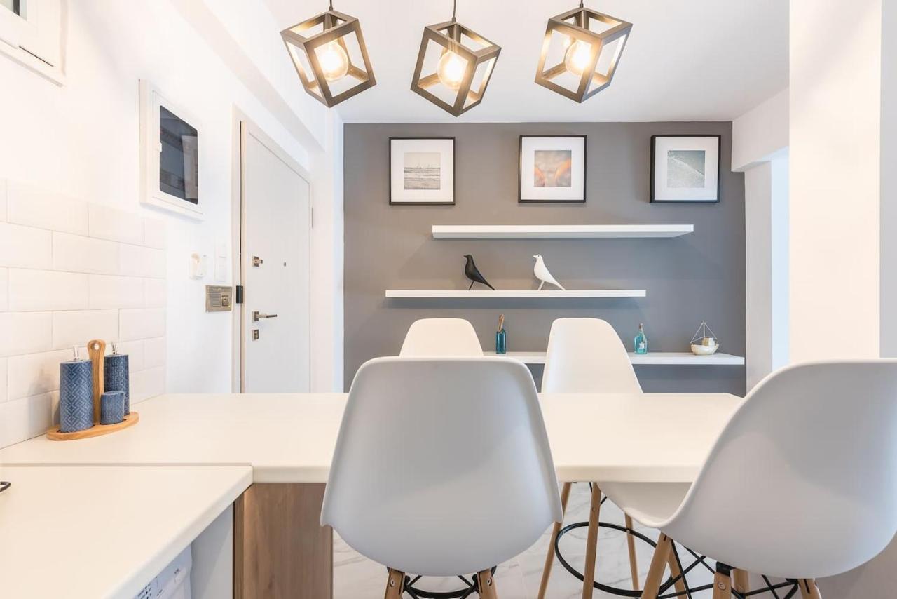 3 Mins Walking From Acropolis Apartment Атина Екстериор снимка